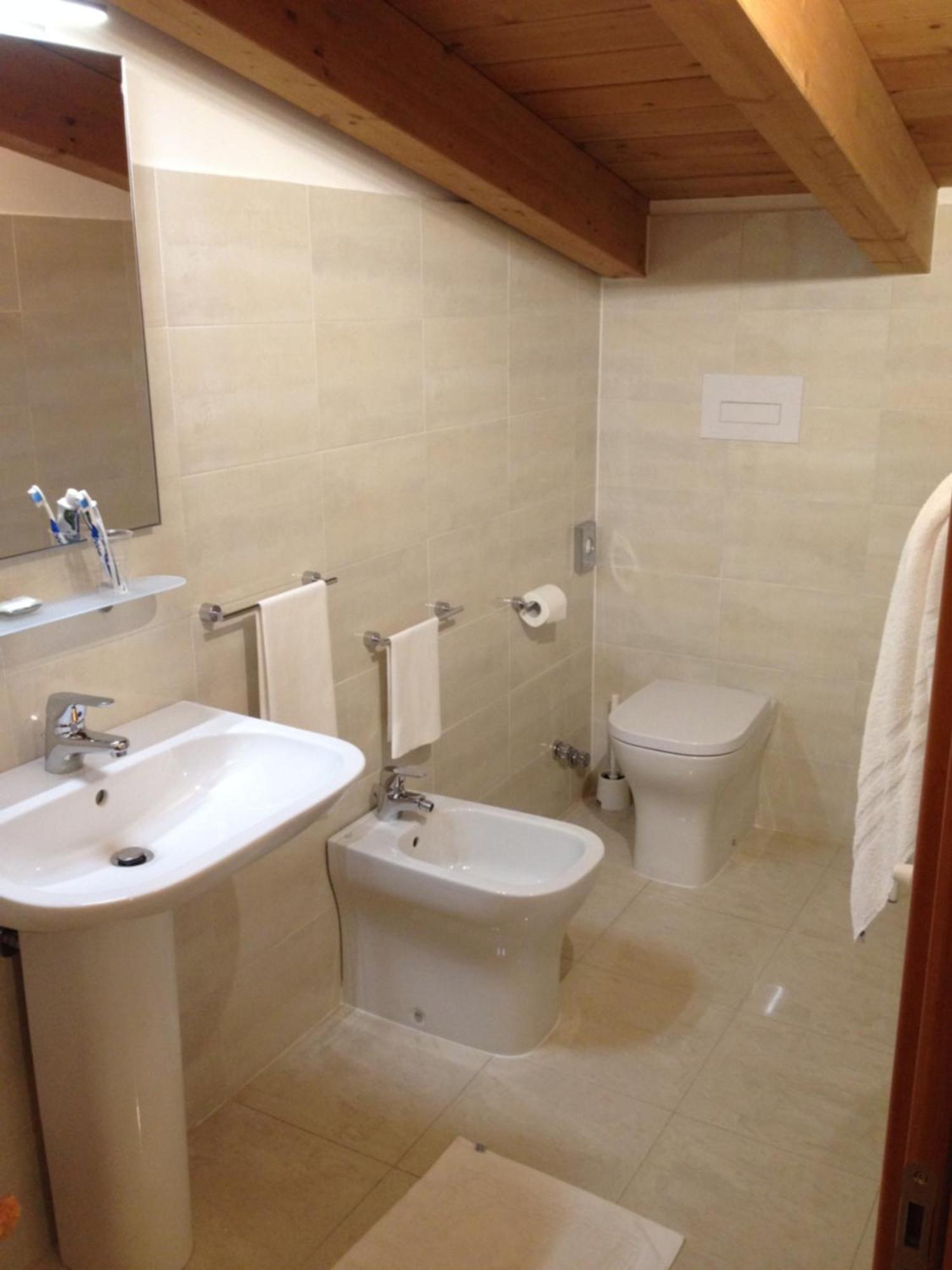 Hotel Gf Cesano Boscone Room photo